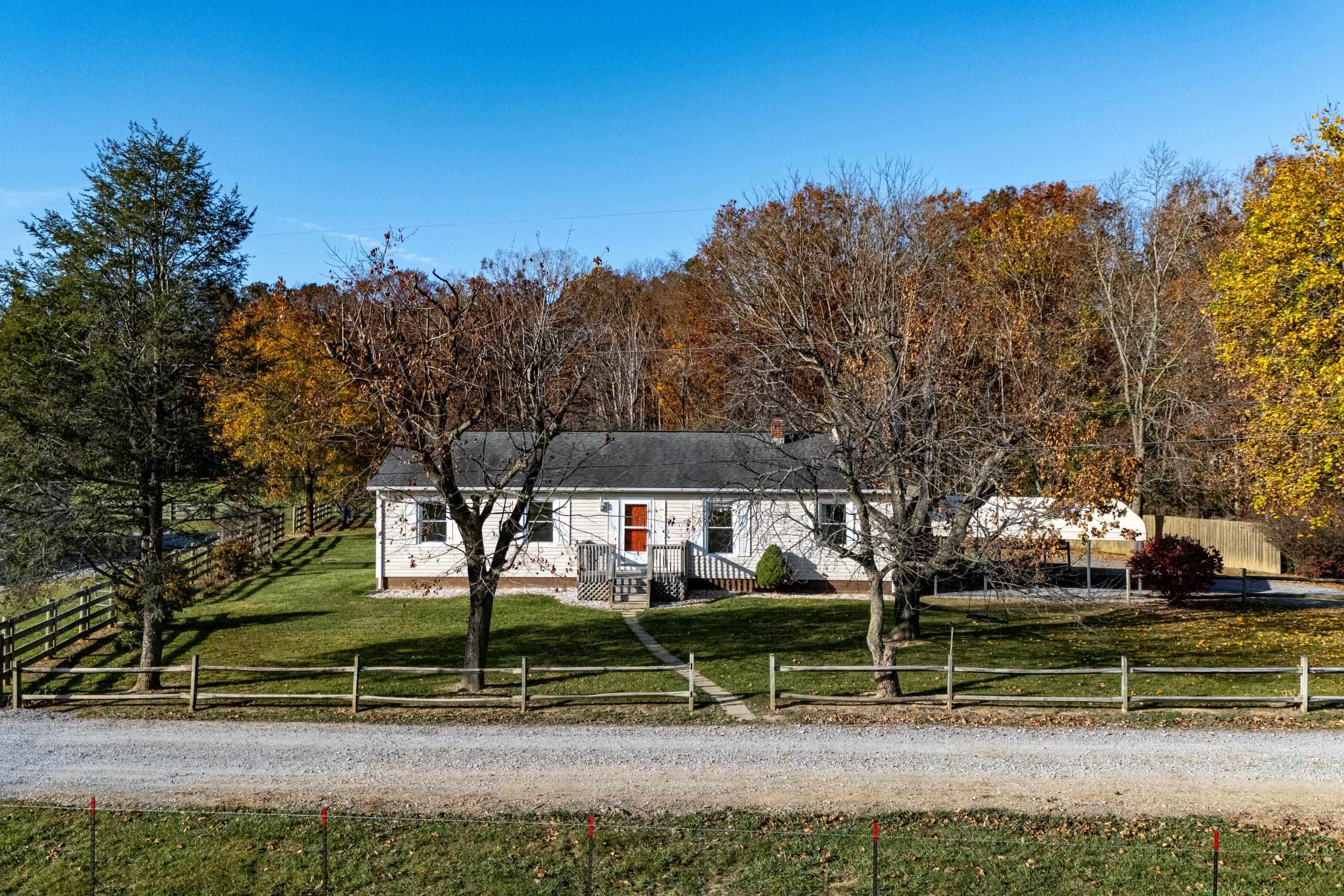 2324 NEWTOWN RD