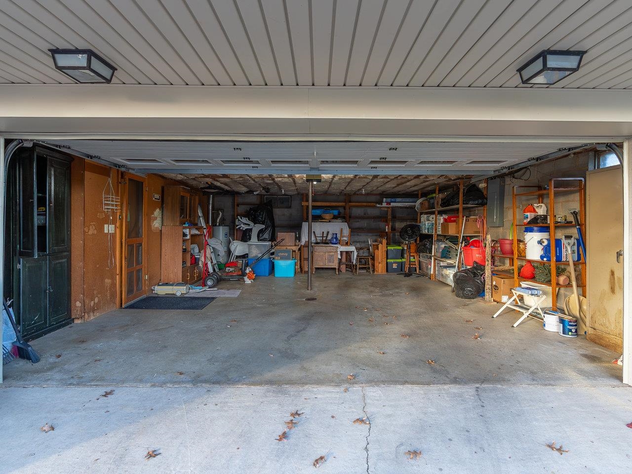 942 LEE AVE