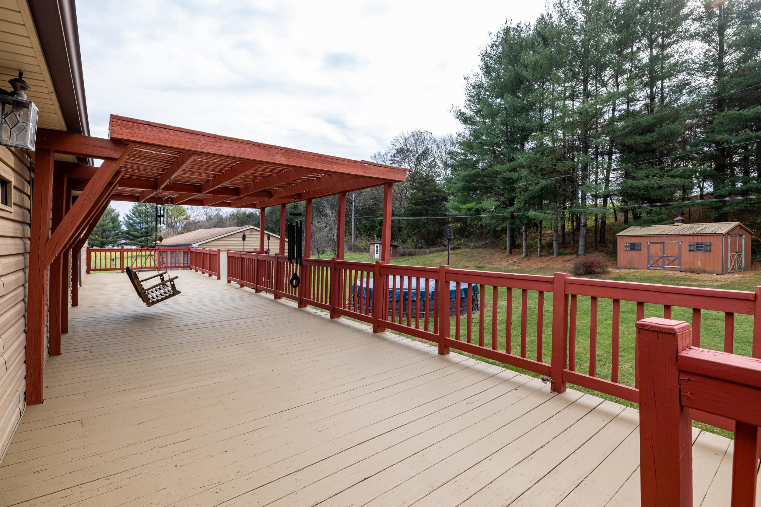 1734 ROLLING CREEK LN