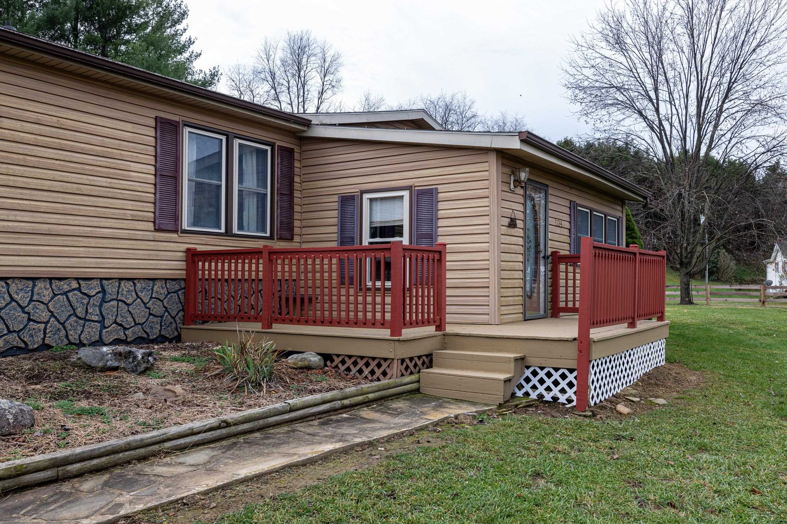 1734 ROLLING CREEK LN