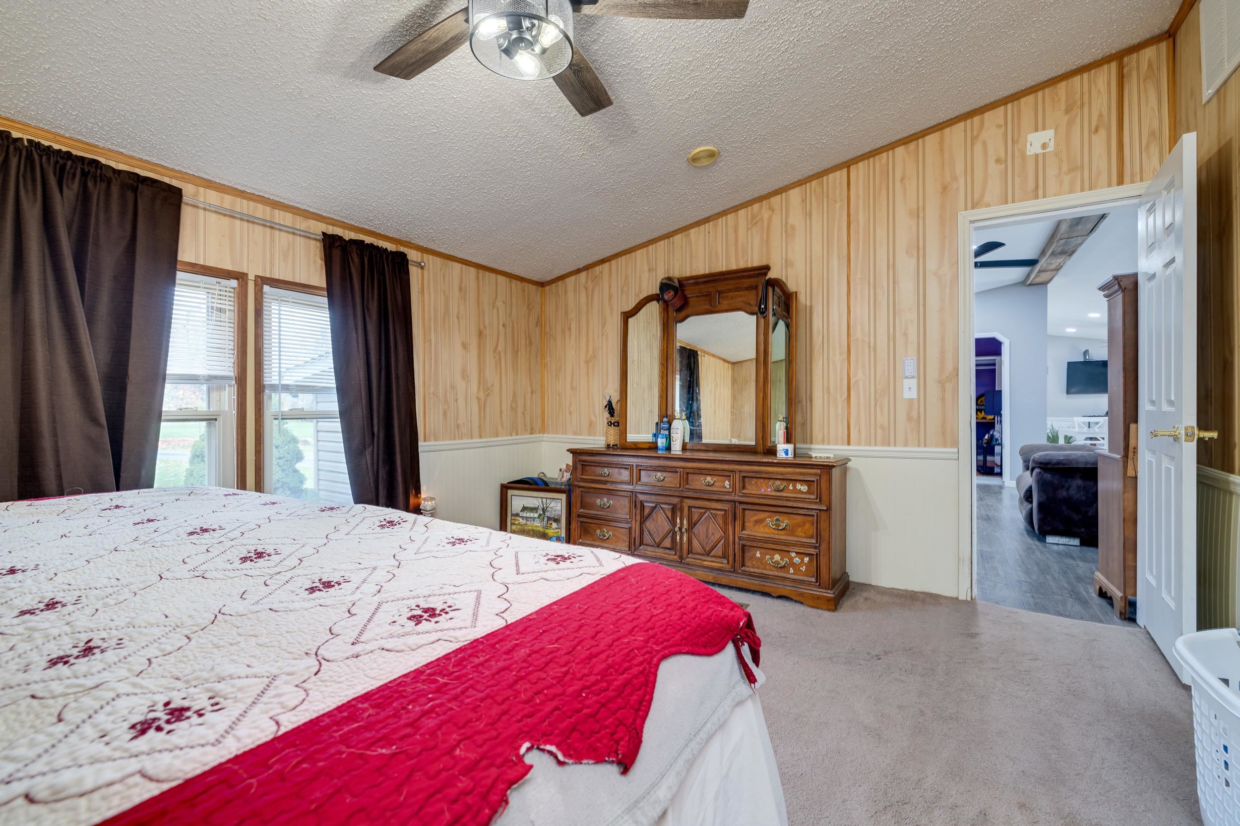 1734 ROLLING CREEK LN