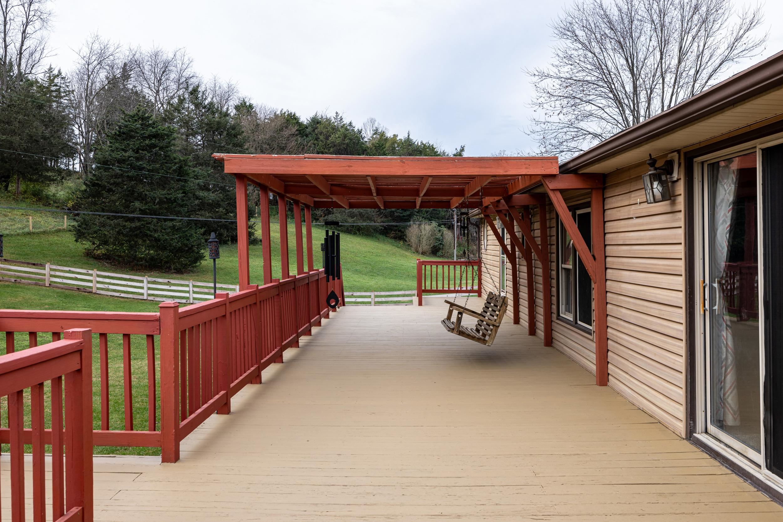 1734 ROLLING CREEK LN