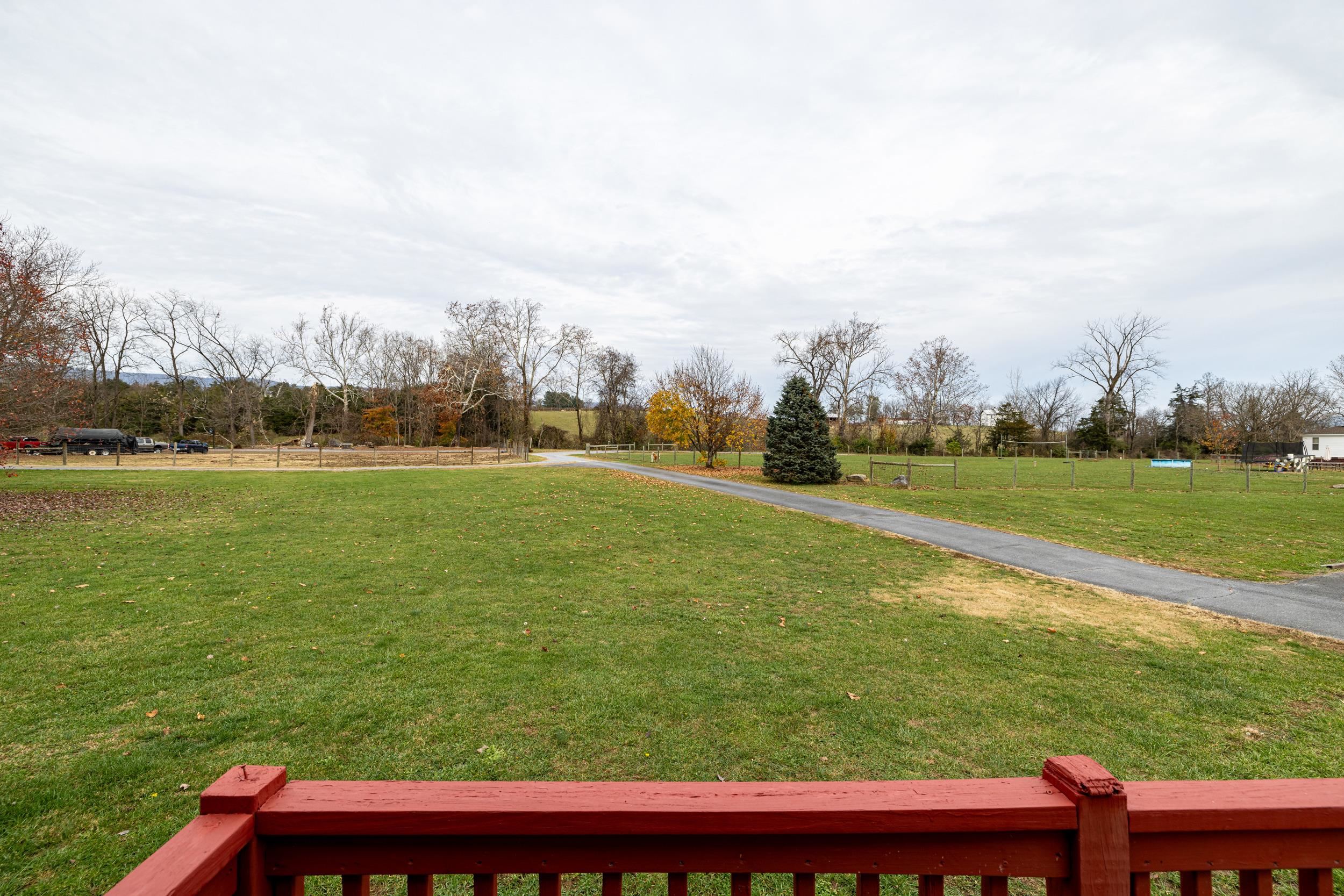 1734 ROLLING CREEK LN