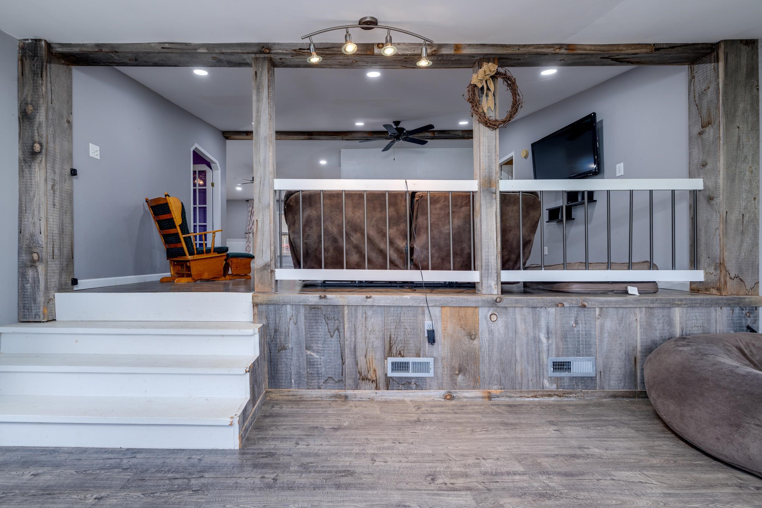 1734 ROLLING CREEK LN