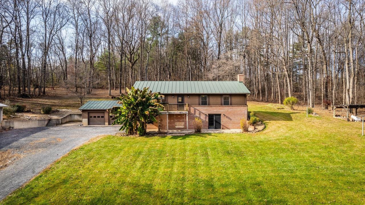 230 RURAL DR