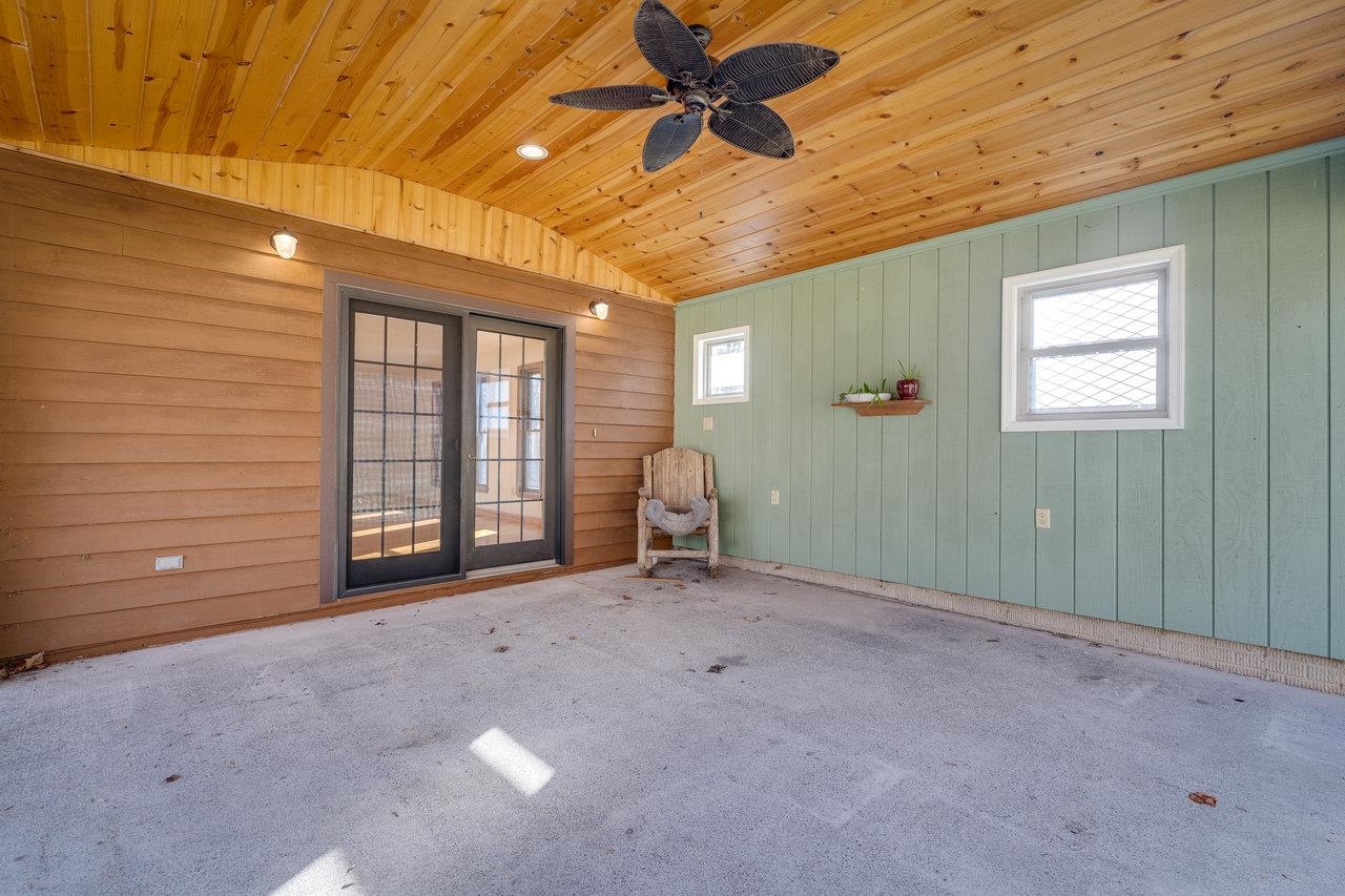 230 RURAL DR