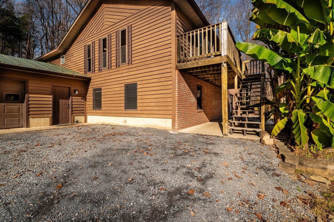 230 RURAL DR