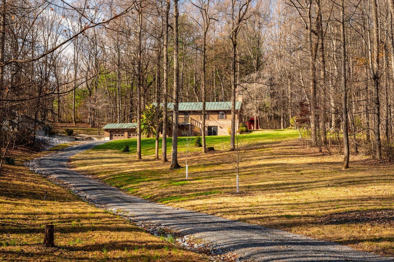 230 RURAL DR