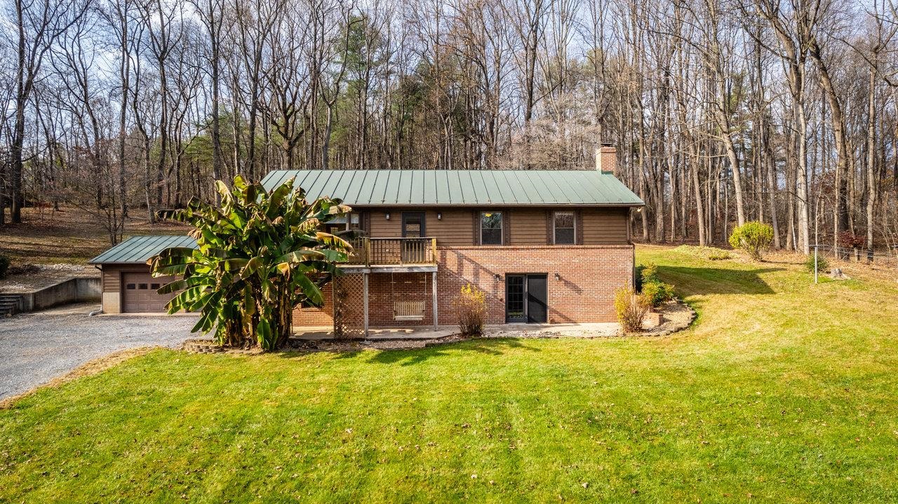 230 RURAL DR