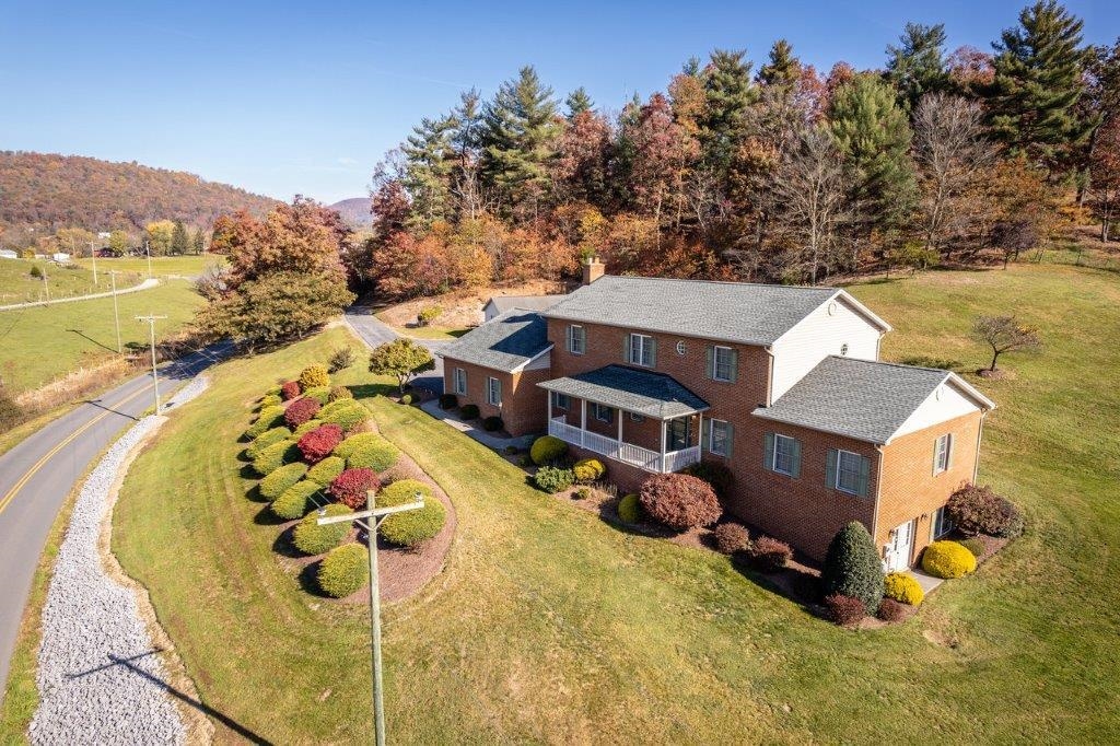 14620 HOPKINS GAP RD