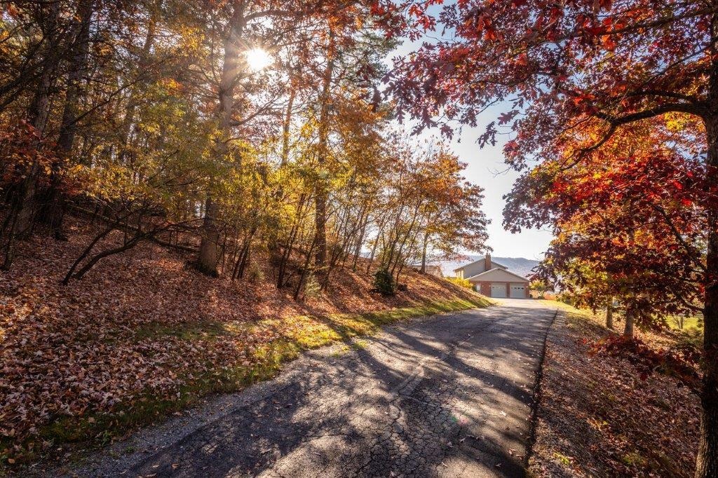 14620 HOPKINS GAP RD