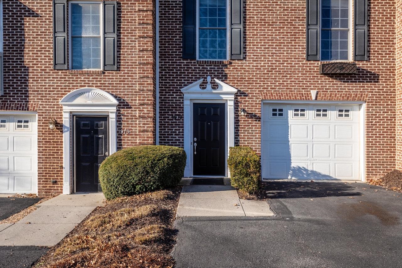 1979 BUTTONWOOD CT