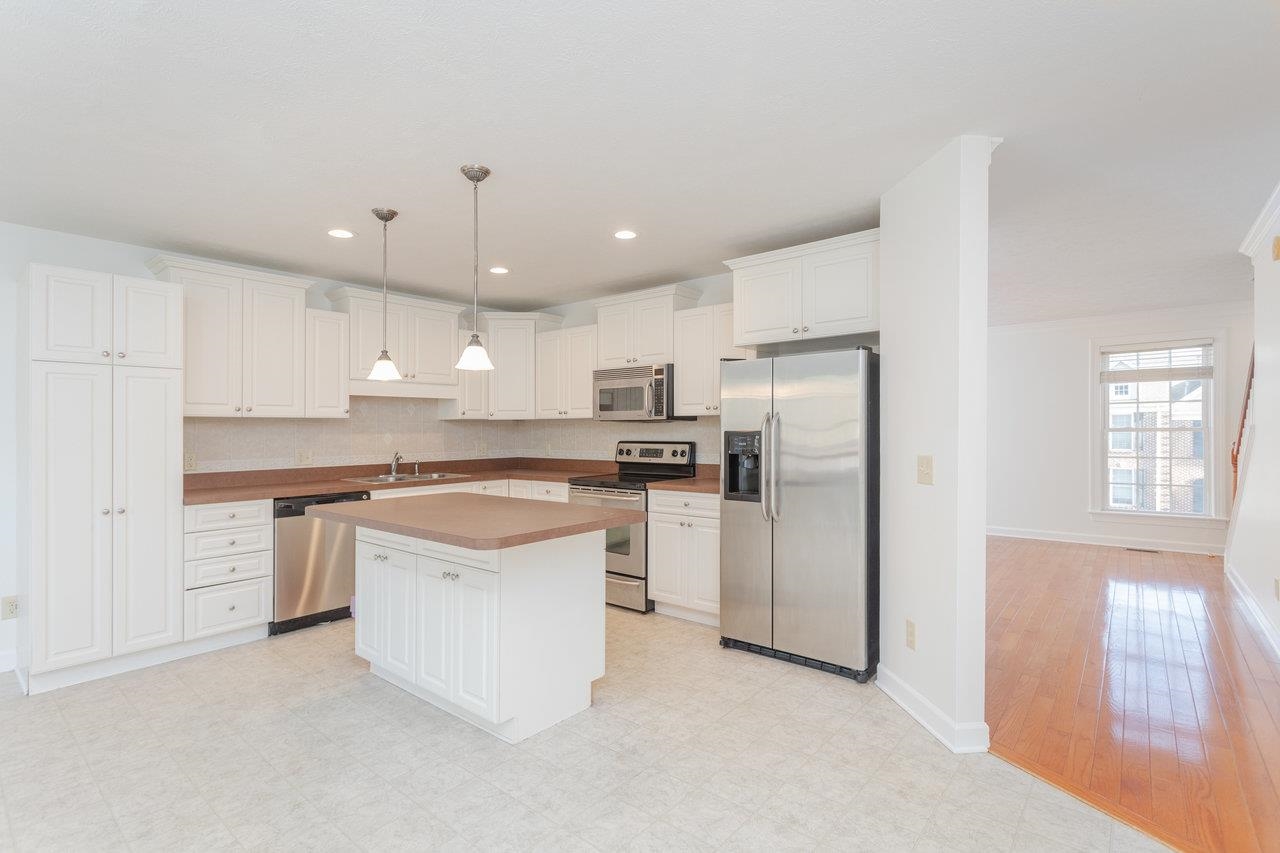 1979 BUTTONWOOD CT