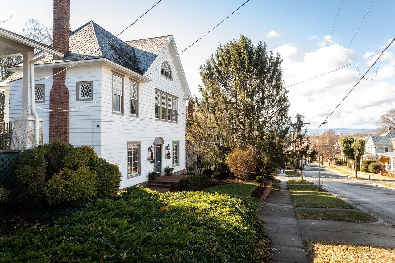 321 FRANKLIN ST
