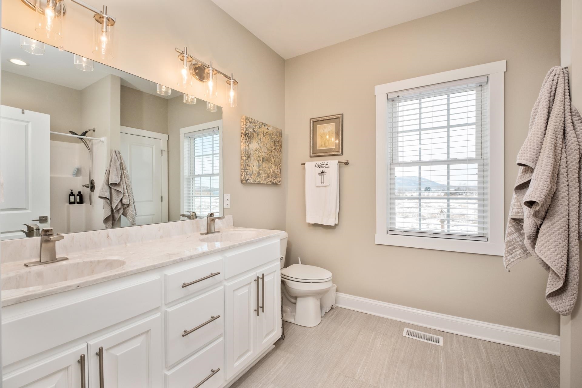 19 PEBBLE CT