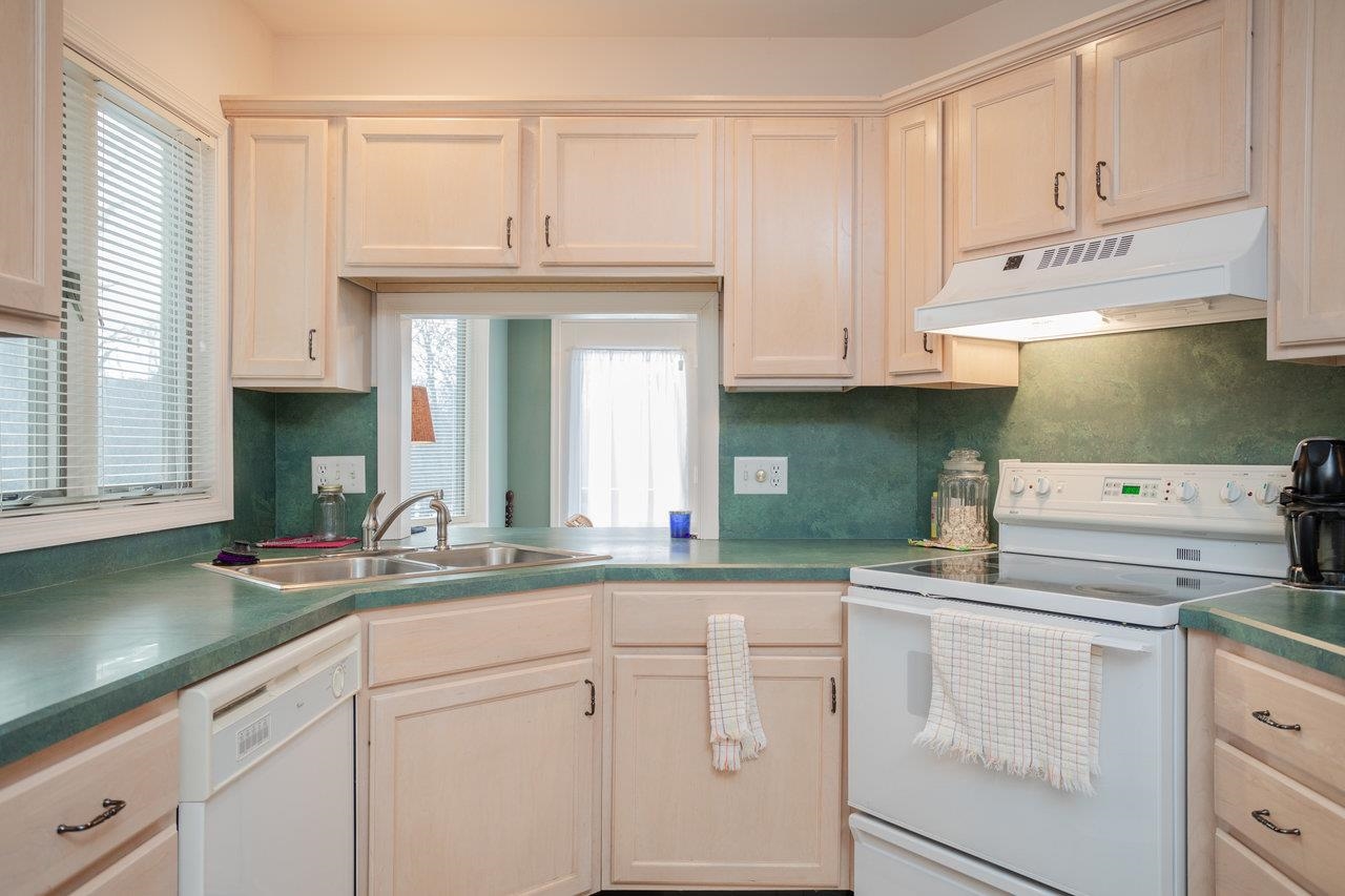 2980 LANIER LN