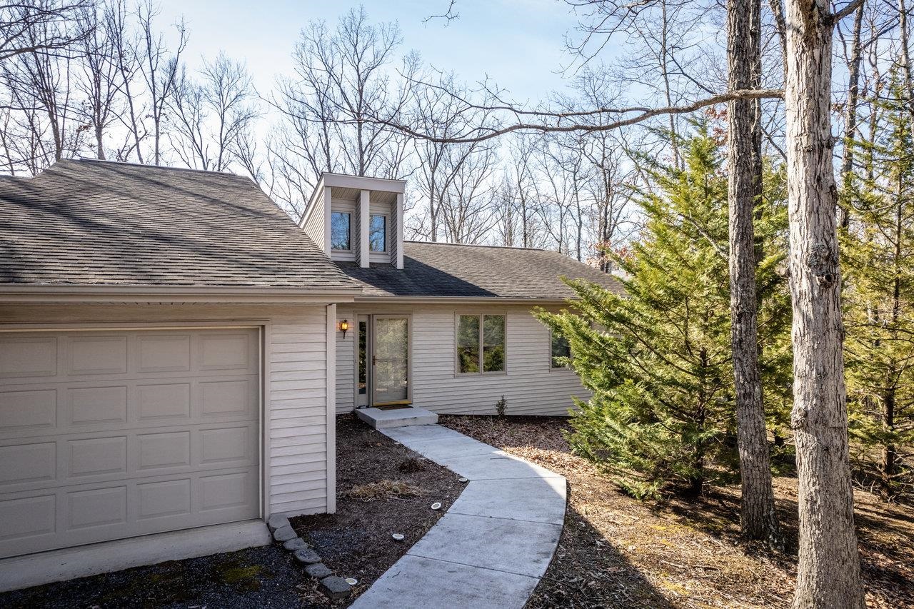 2980 LANIER LN