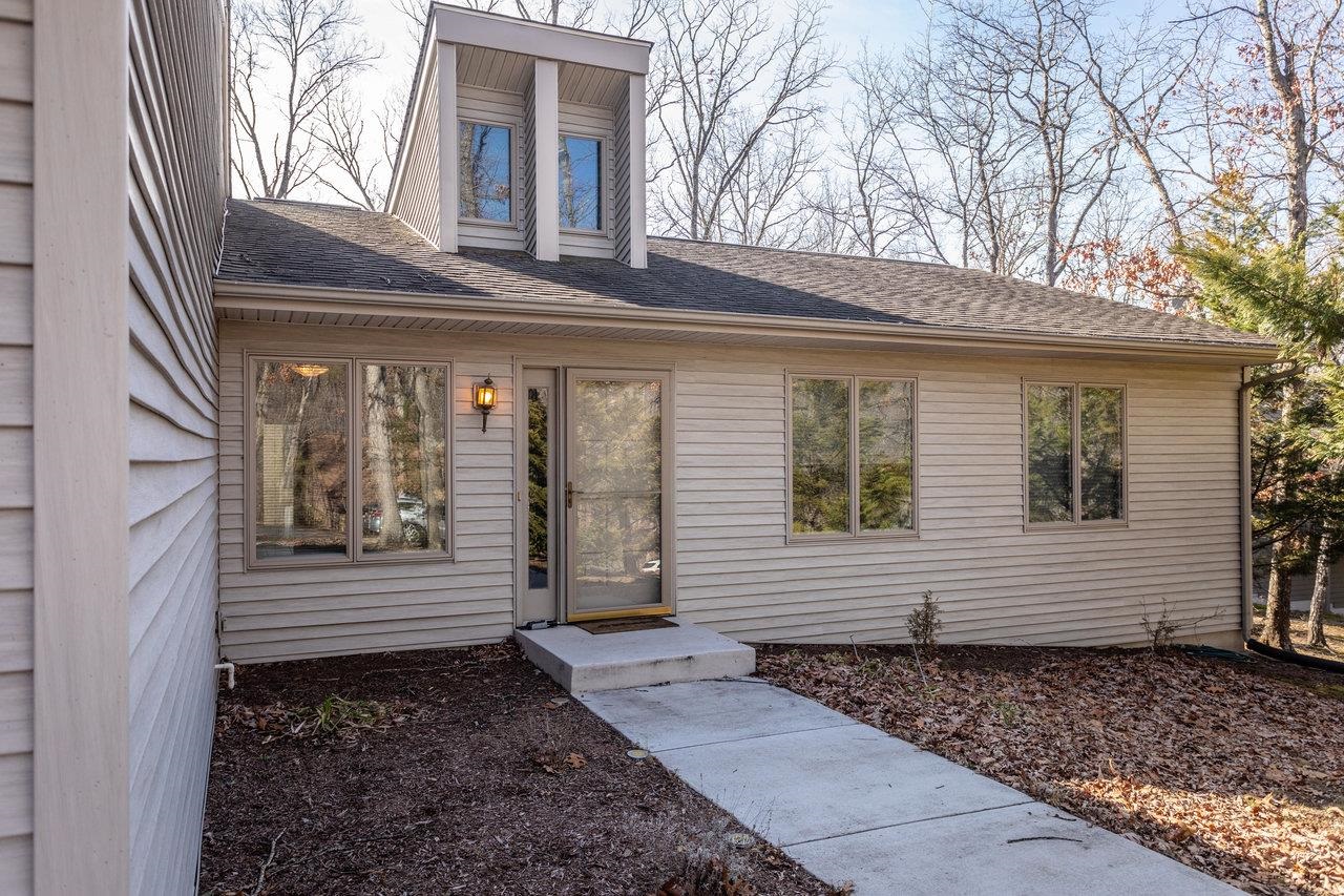 2980 LANIER LN