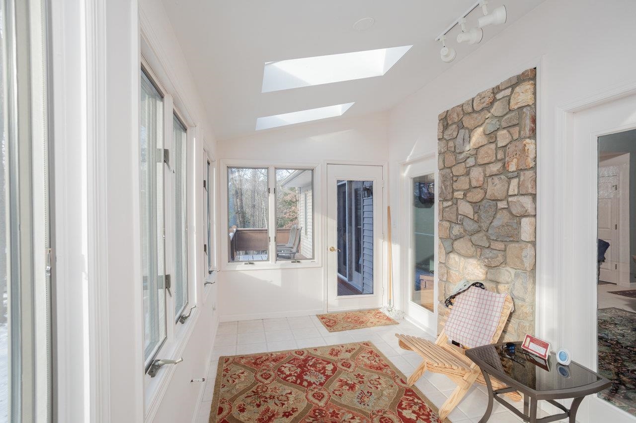 2980 LANIER LN