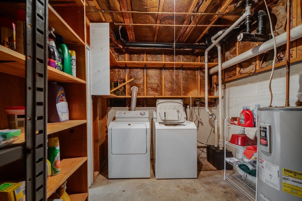 156 ABBOTT CIR