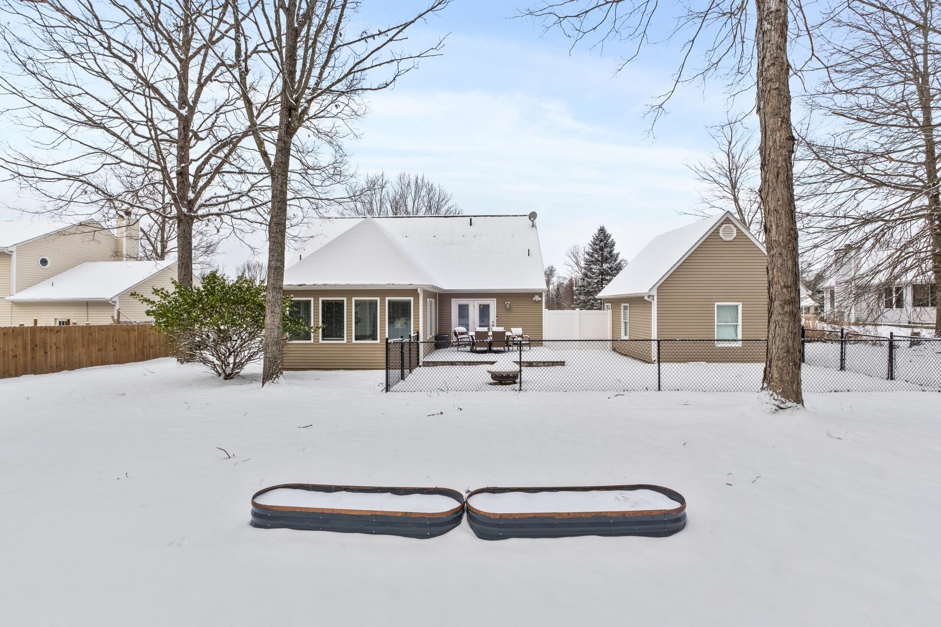 22 SPRINGER RD