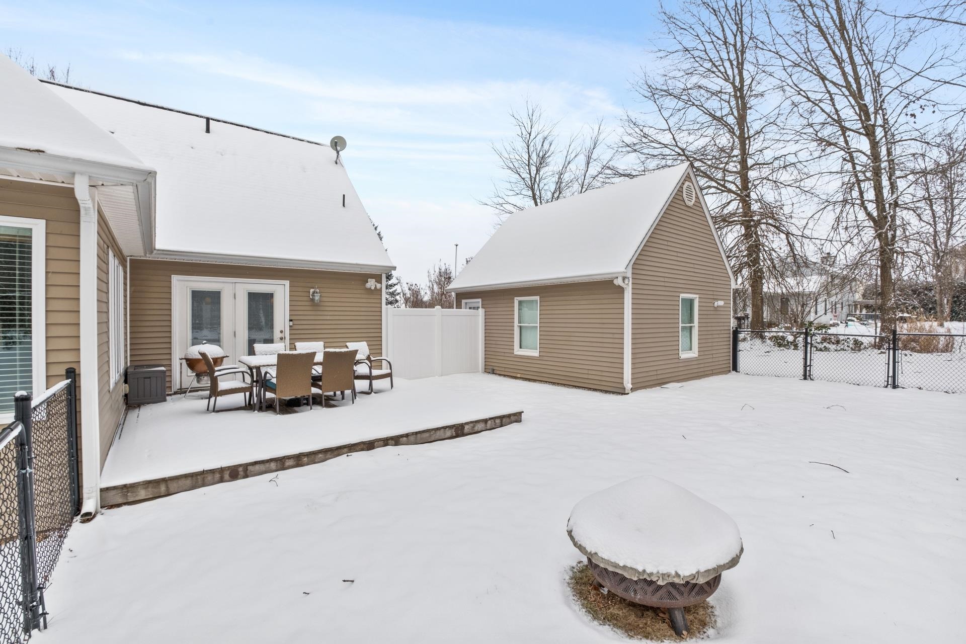 22 SPRINGER RD