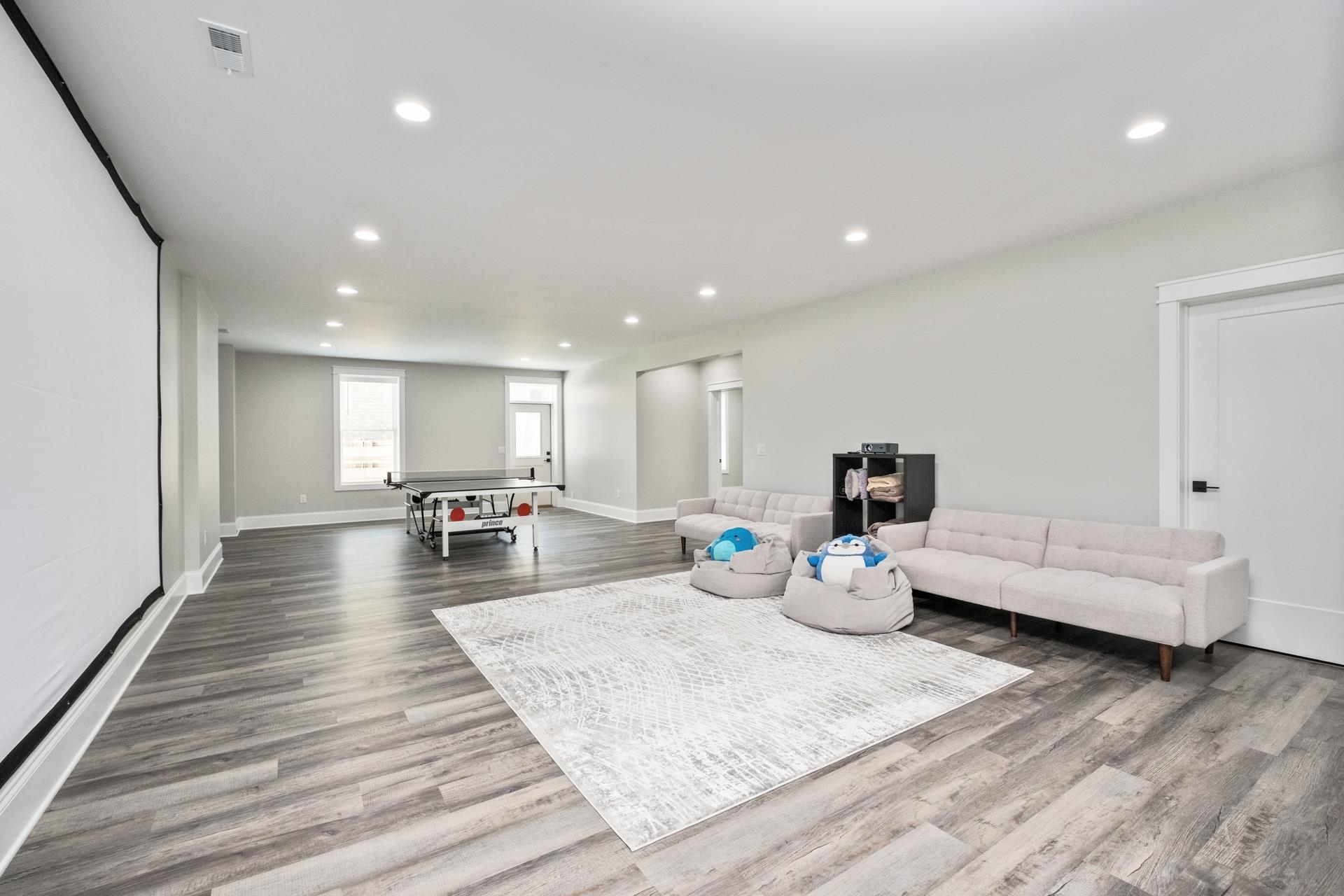 286 CLAREMONT AVE