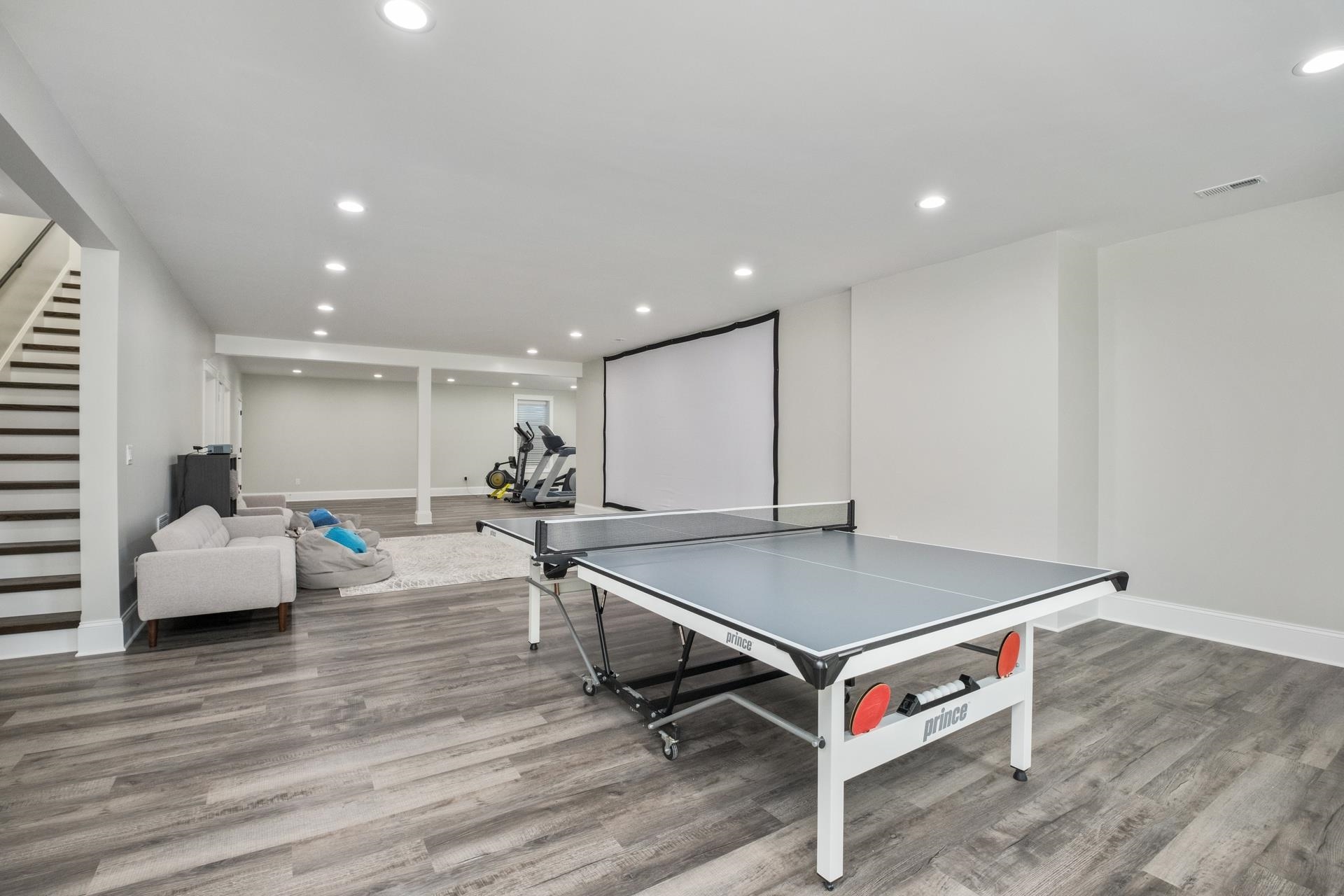 286 CLAREMONT AVE