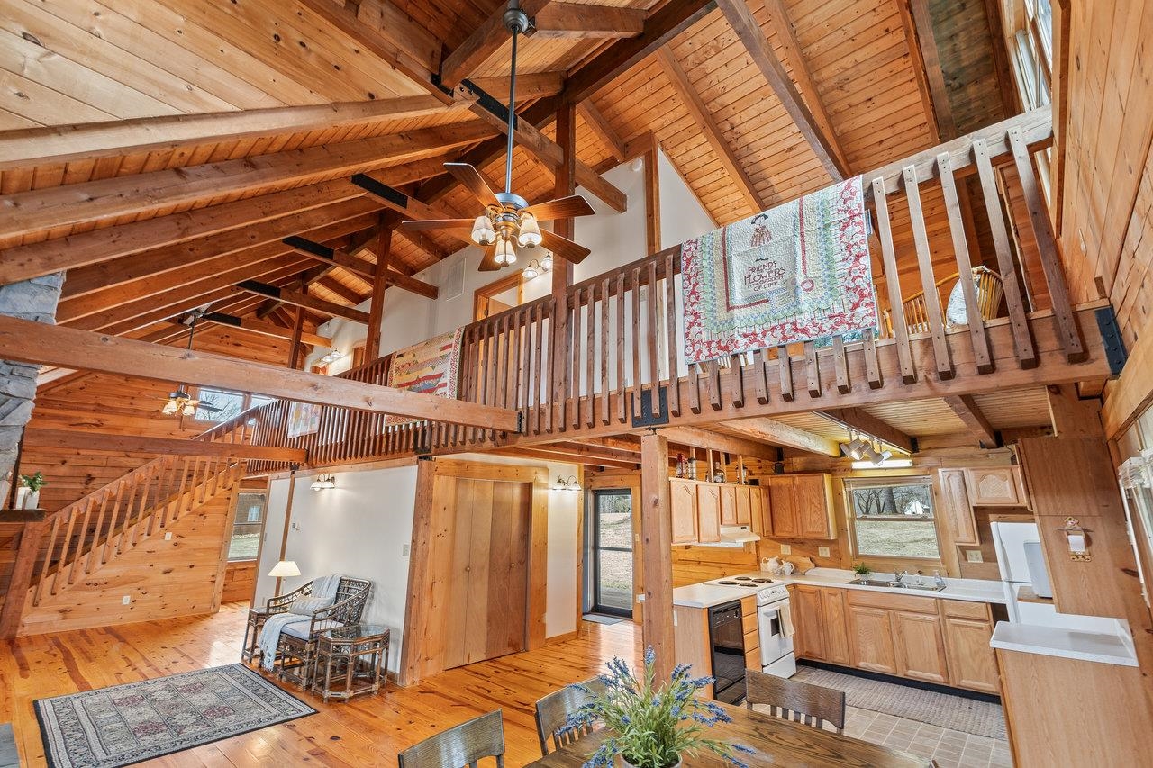 3523 RIVERBEND DR