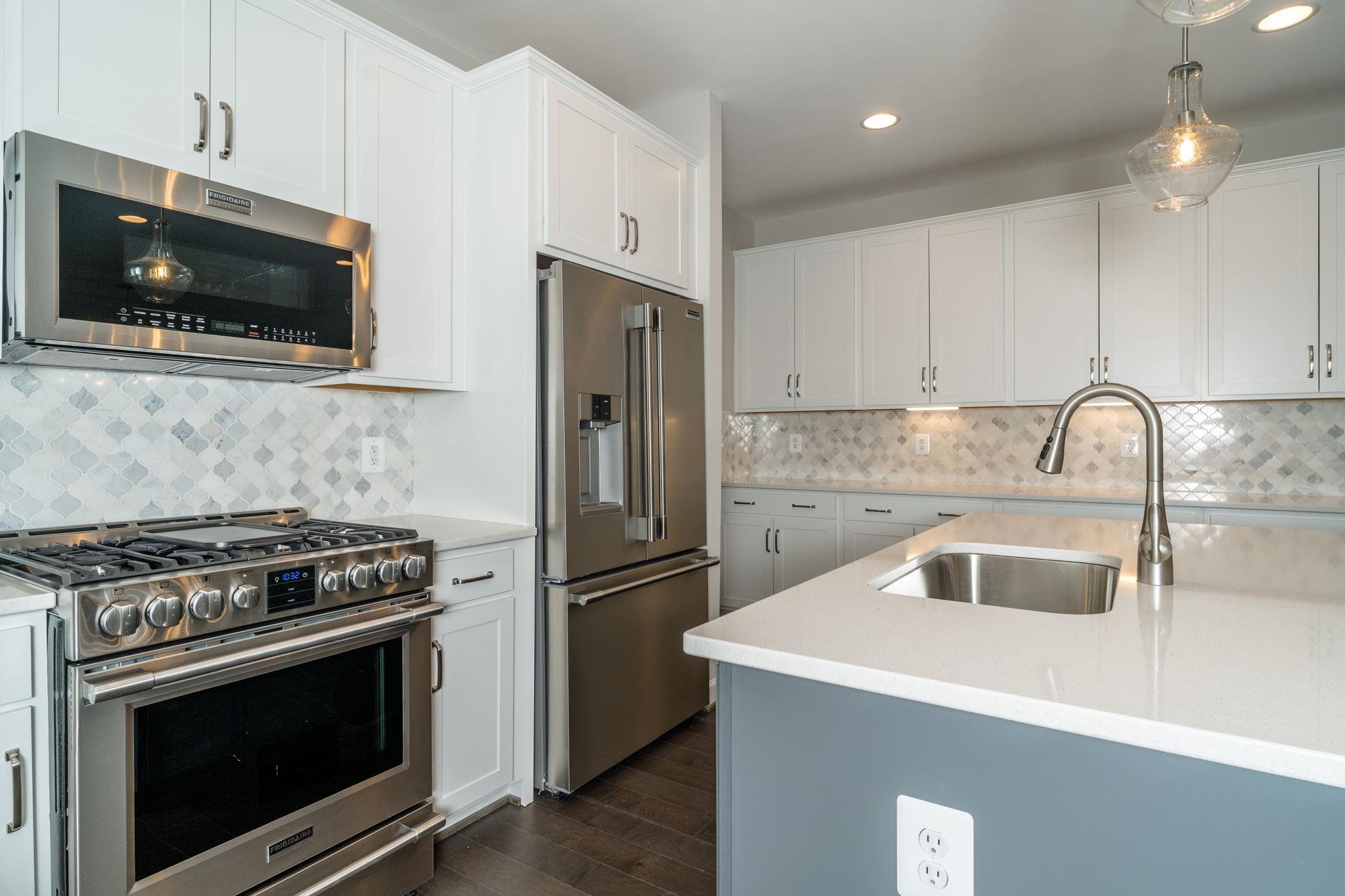 3046 CLUBHOUSE HILL RD Unit: Lot 127