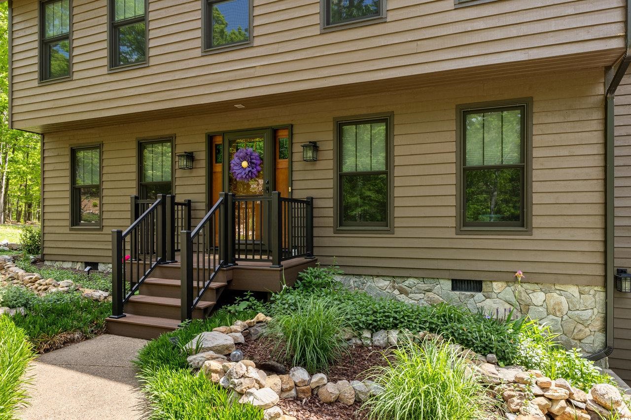 216 PINEY LN