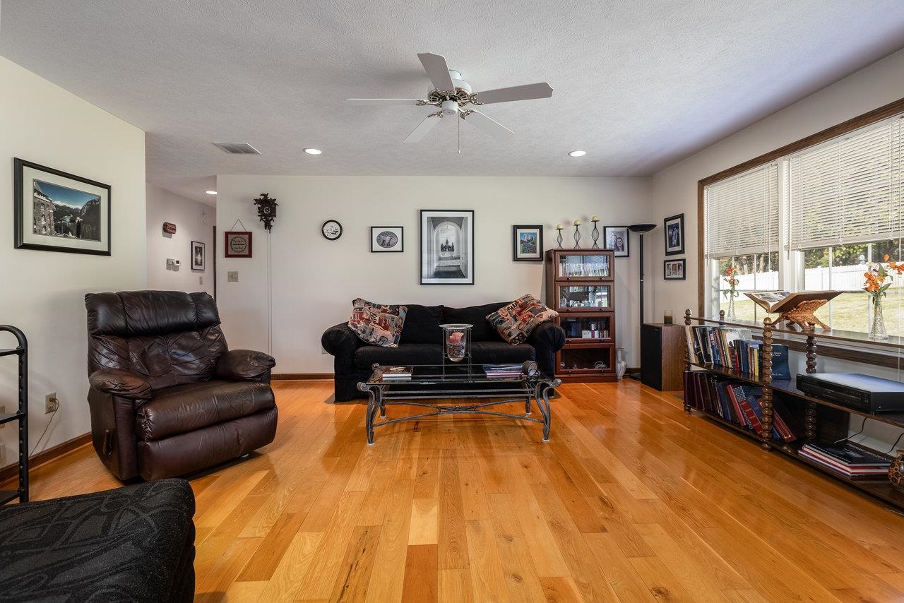 111 PRICE DR
