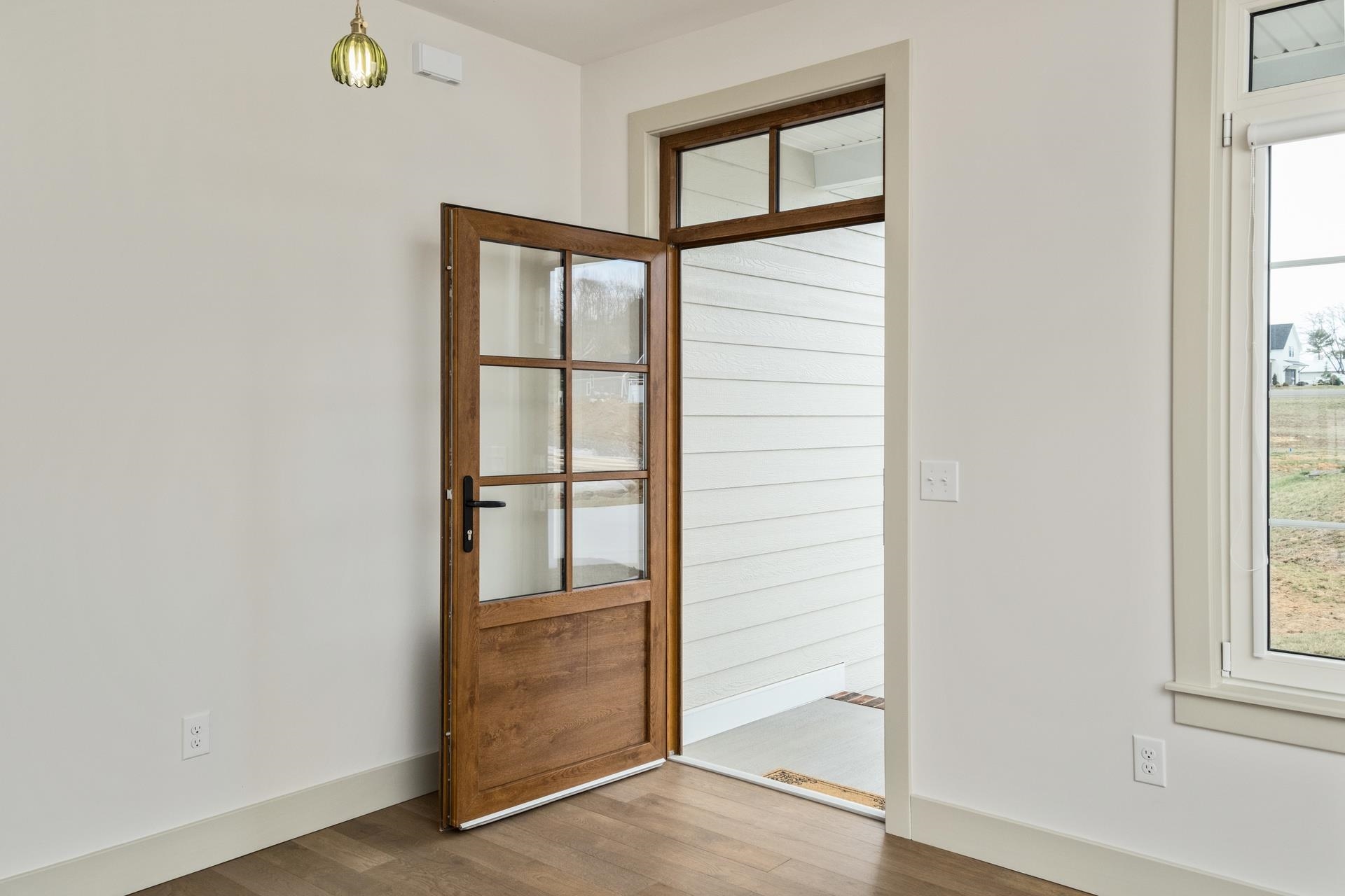 135 RADNOR CT