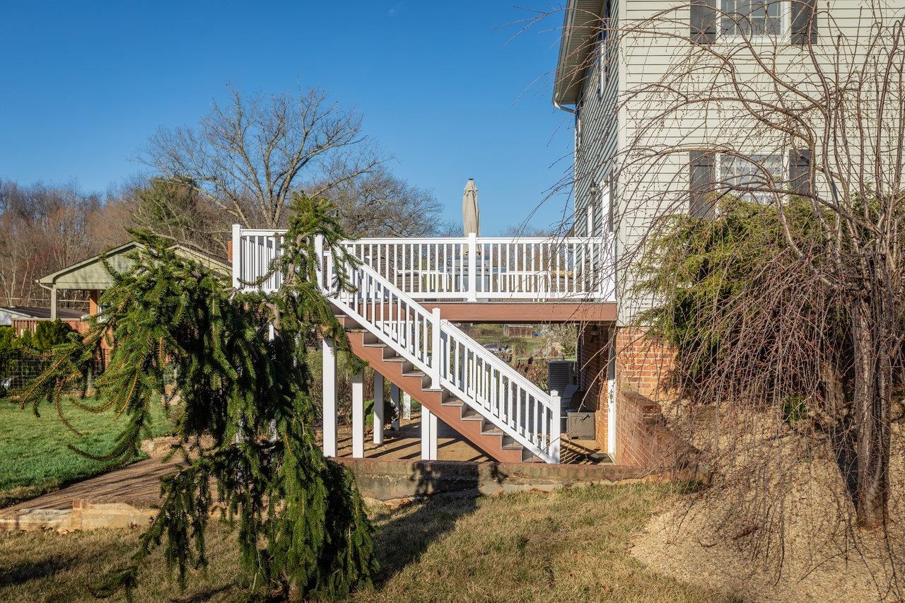 3130 SHEN LAKE DR