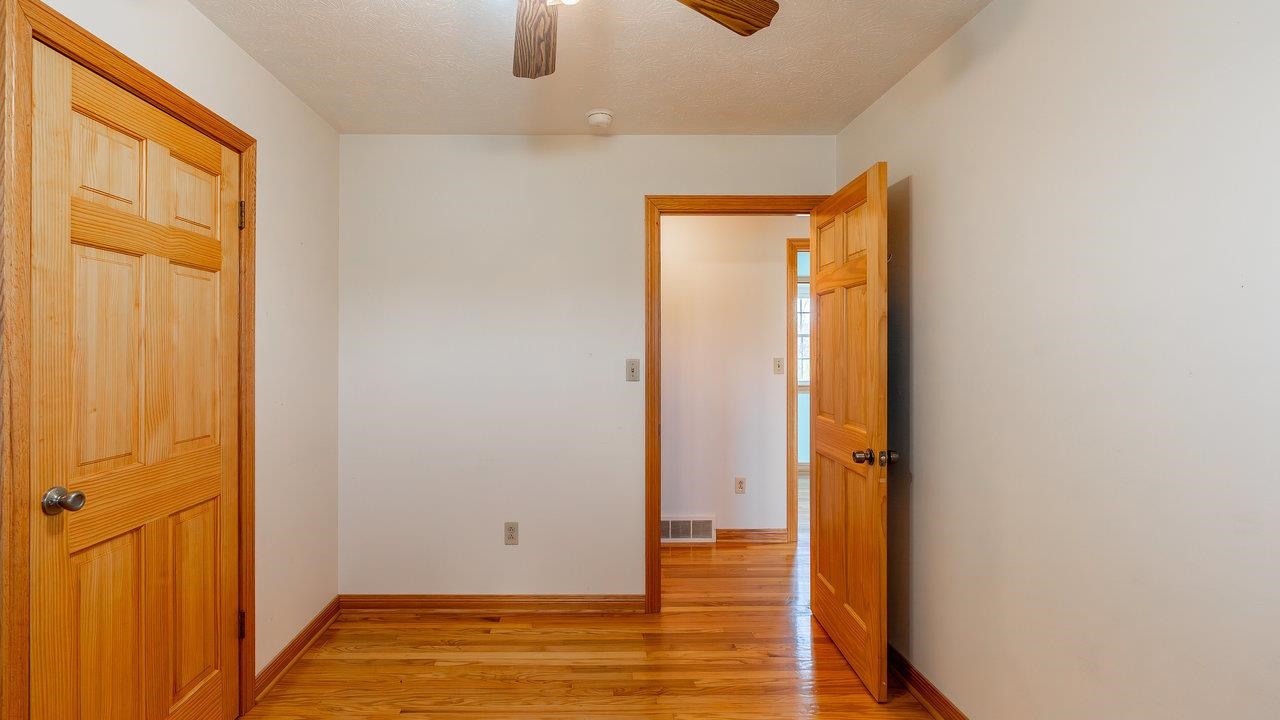 7356 SPRING CREEK RD