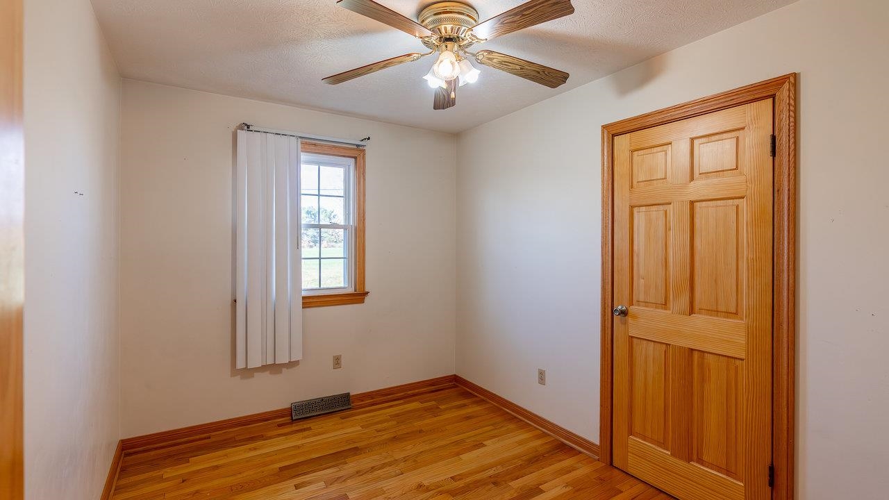 7356 SPRING CREEK RD