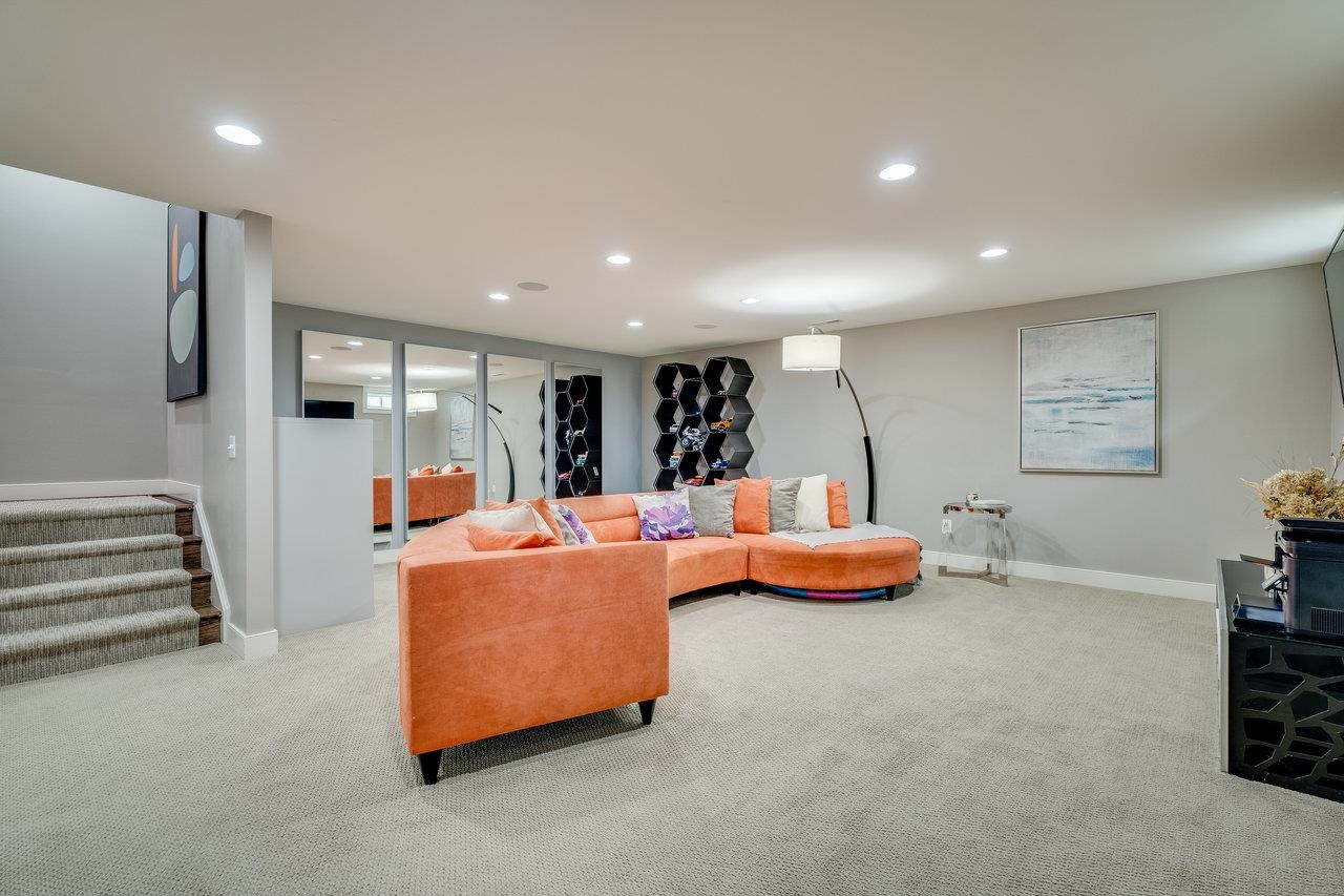 3436 CHARLESTON BLVD