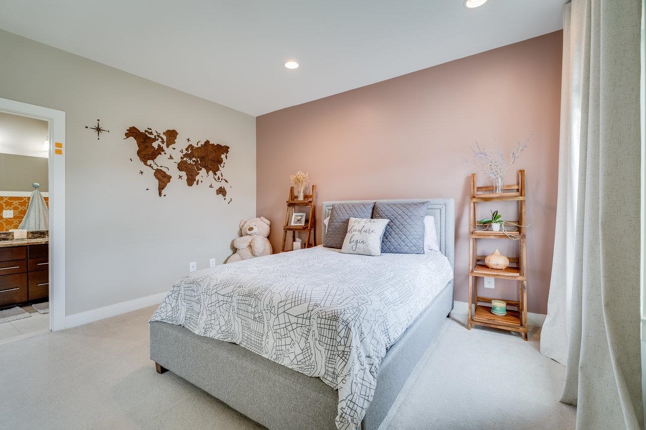 3436 CHARLESTON BLVD