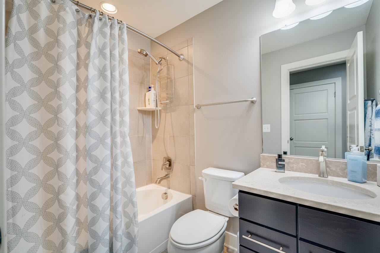 3436 CHARLESTON BLVD