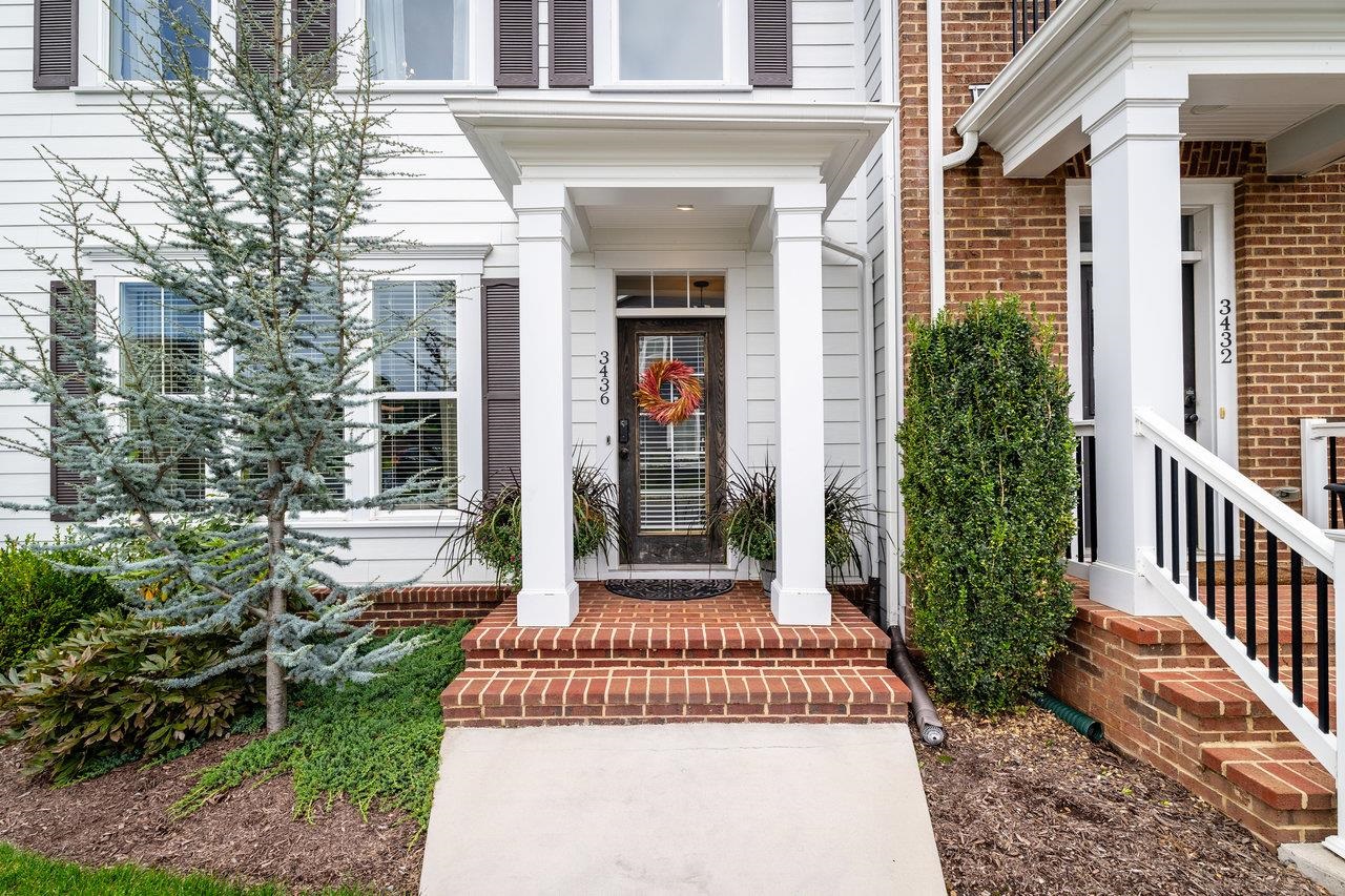 3436 CHARLESTON BLVD