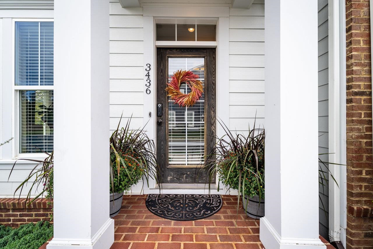 3436 CHARLESTON BLVD