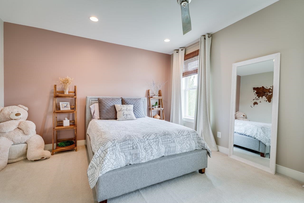 3436 CHARLESTON BLVD