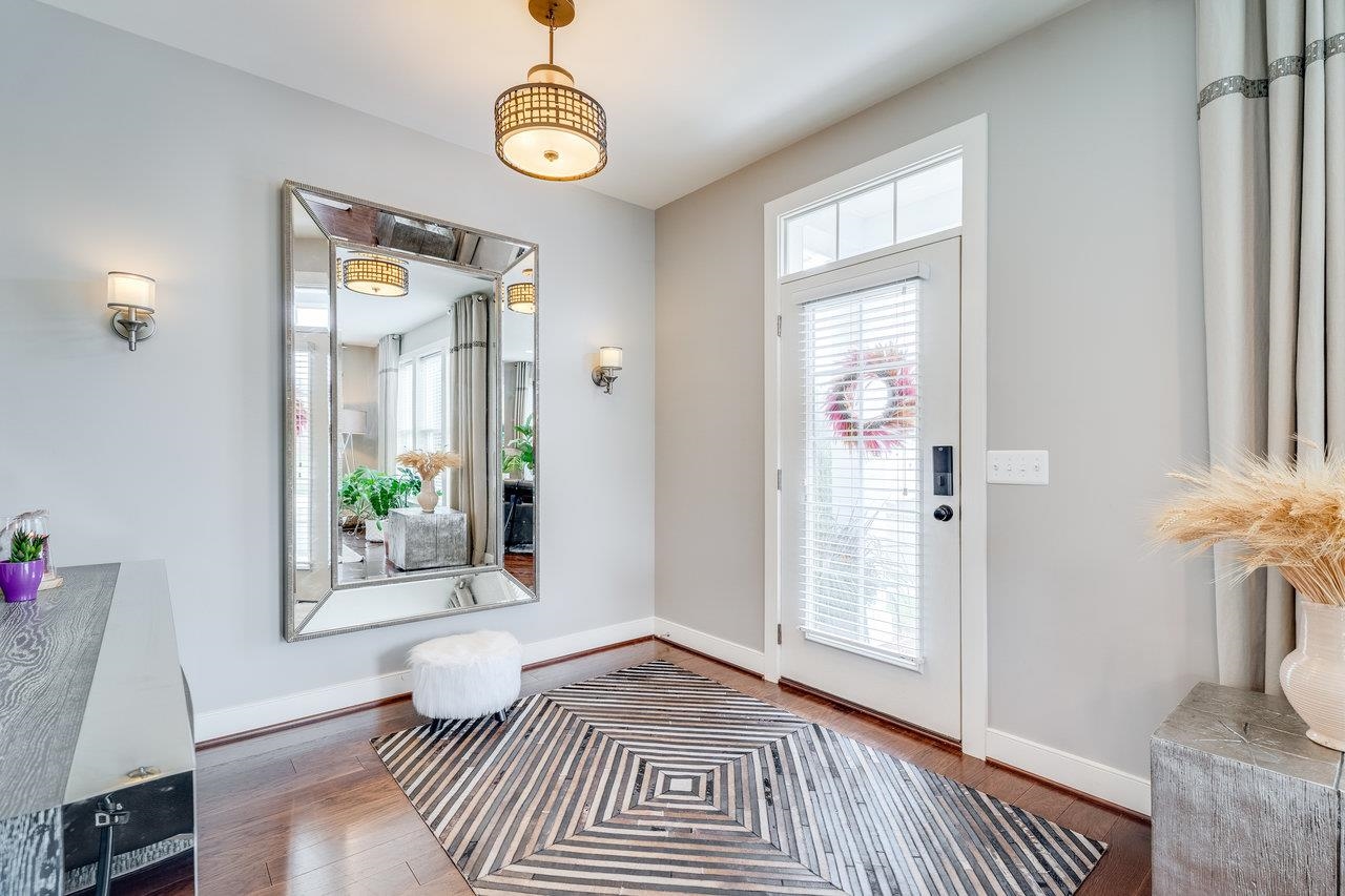 3436 CHARLESTON BLVD