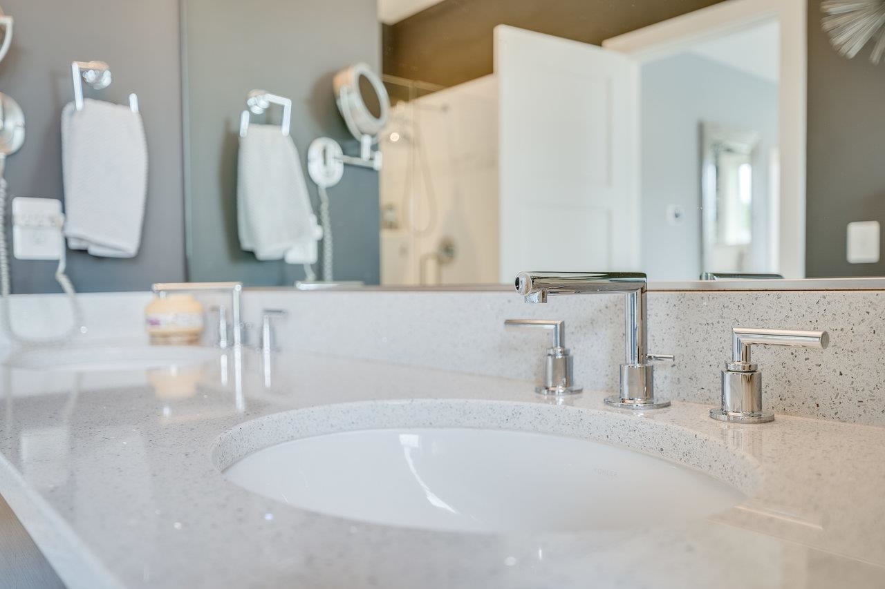 3436 CHARLESTON BLVD