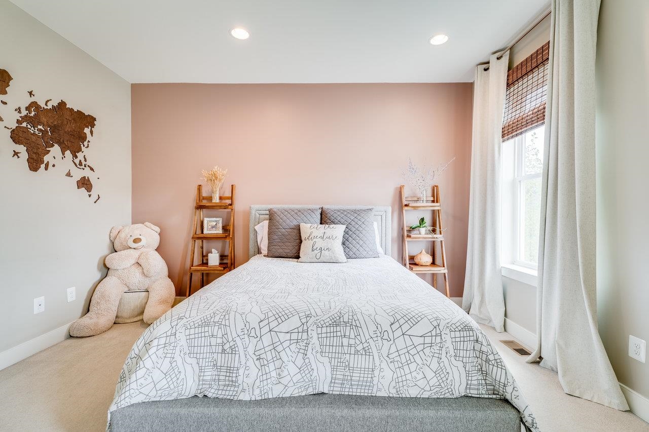 3436 CHARLESTON BLVD