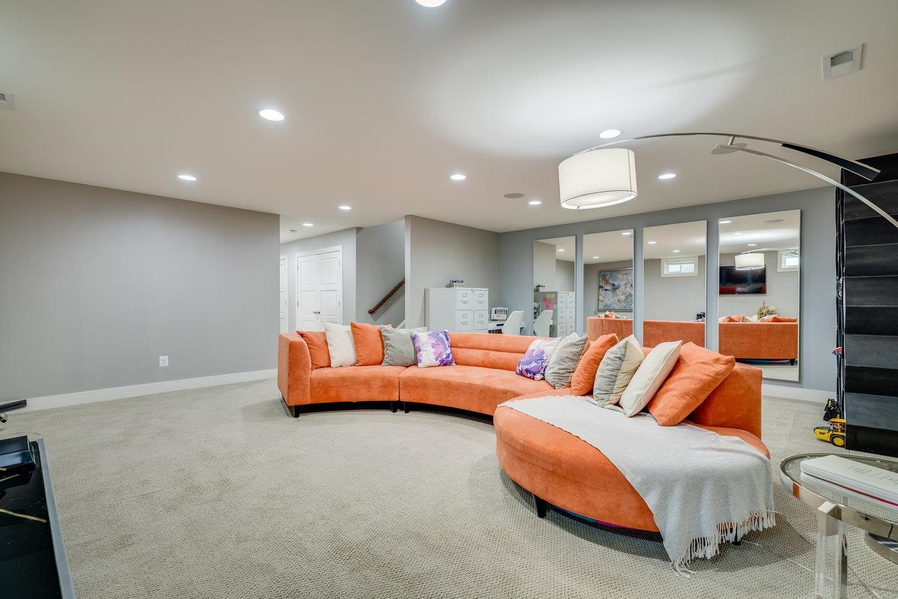 3436 CHARLESTON BLVD