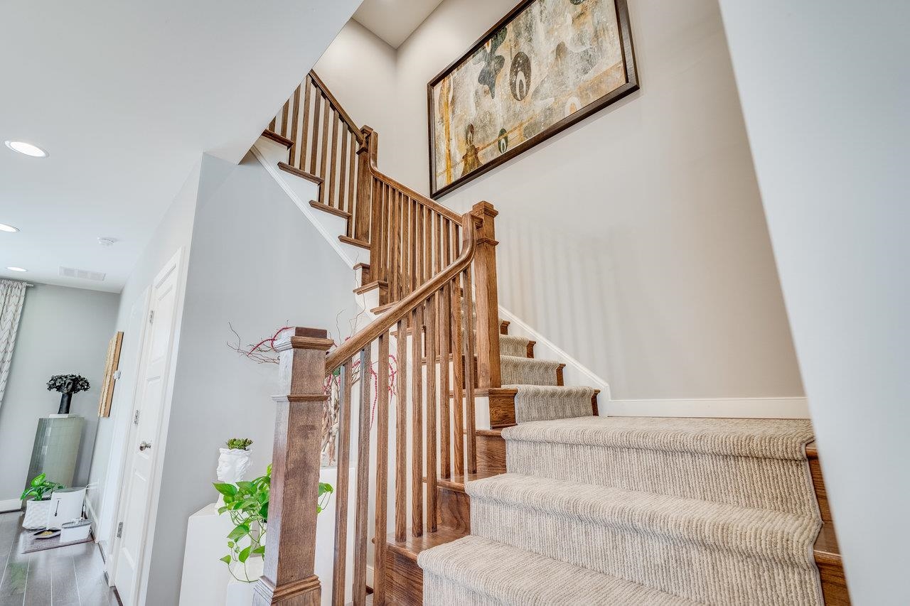 3436 CHARLESTON BLVD