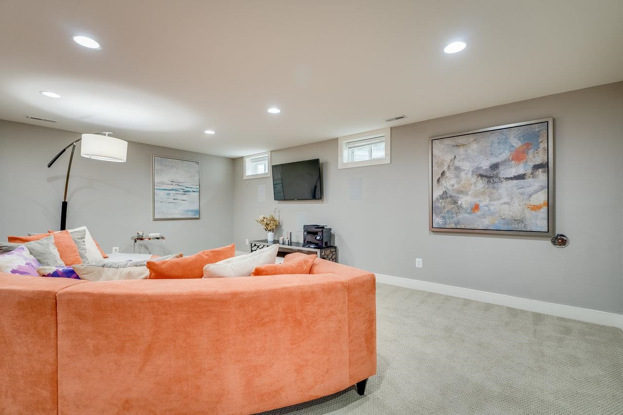 3436 CHARLESTON BLVD