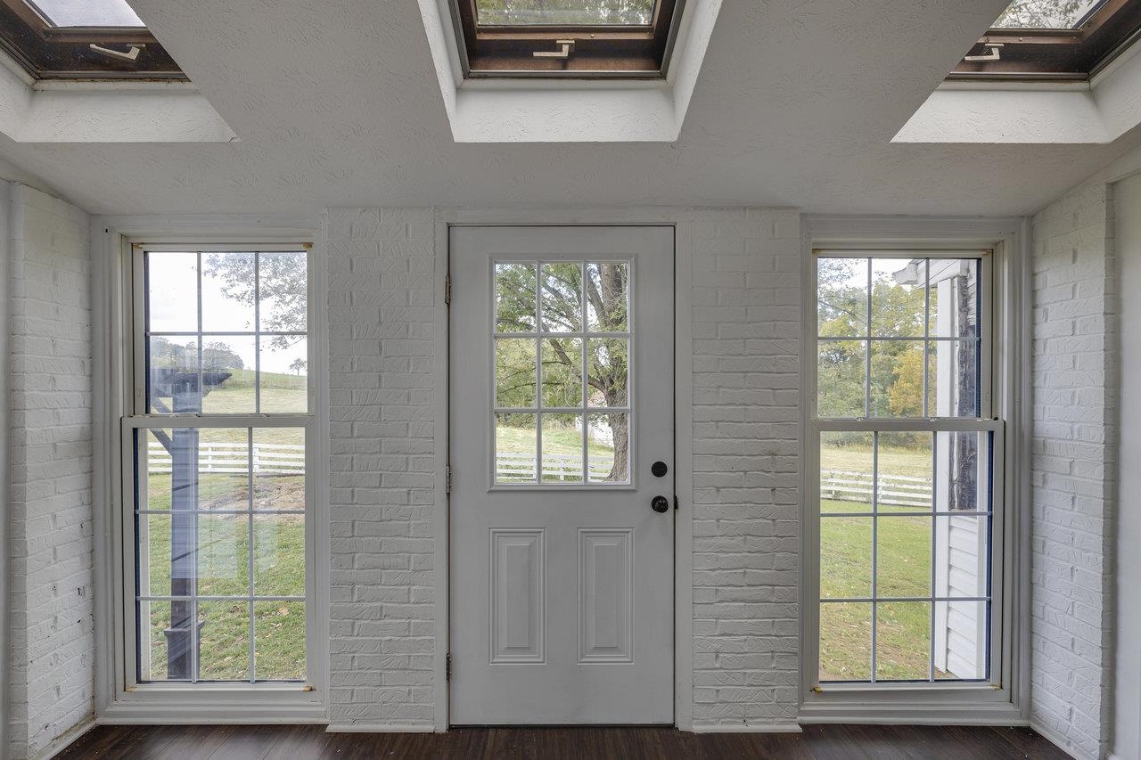 11193 INDIAN TRAIL RD