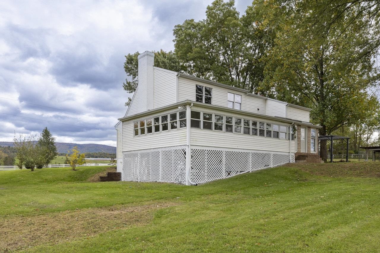 11193 INDIAN TRAIL RD